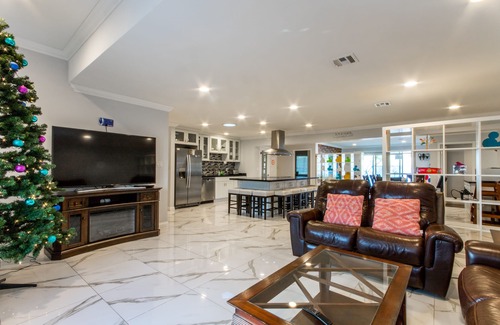 Southwest Anaheim Casa | Ubicación conveniente! A solo 2. 5 millas de Disneyland, a 13 millas de Huntington Beach