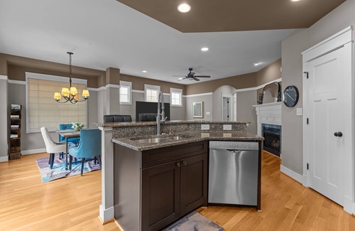 Durham Casa | Convenient 3-BR Townhouse in SW Durham