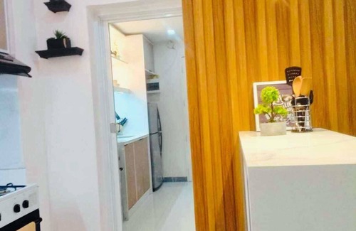 E. Rodriguez Condominio | Convenient & accessable 2 bedroom condo in welcoming Quezon City with AC, WiFi.