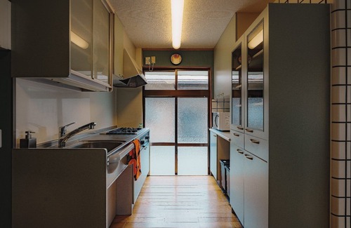 Shimo-yoshida Casa | Convenient and stylish City Pop inspired retreat at the foot of Mt.Fuji!