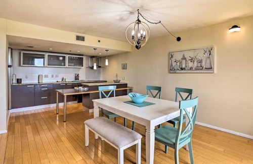 Clearwater Apartamento | Convenient Clearwater Condo Less Than 4 Mi to Beach!