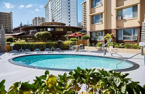 Ala Moana Casa | Convenient Countryside Stay! 2 Comfortable Units, Pool, Pets Allowed