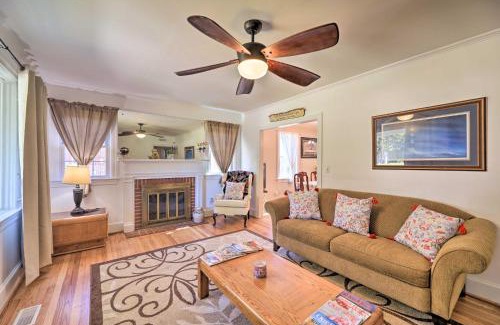 Jacksonville Casa | Convenient Jacksonville Home with Yard and Patio!