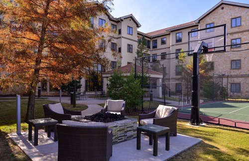 Central Oklahoma City Apartamento | Convenient Location + Great Amenities in OK City!