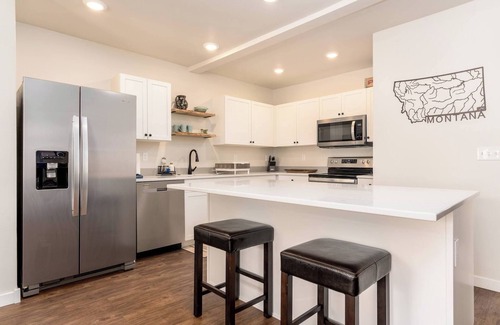 Anaconda Condominio | Convenient & Modern Condo Living
