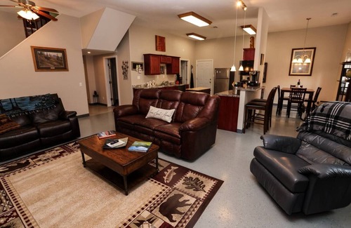 Lincoln Casa | Convenient Mountain Comfort