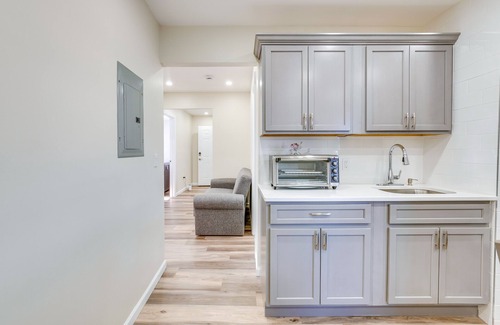 North Ironbound Apartamento | Convenient Newark Apartment ~ 15 Mi to Manhattan!