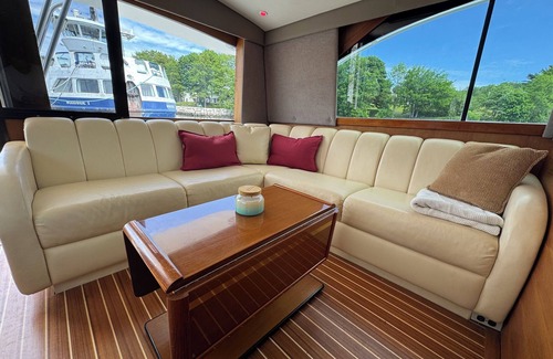 Lunenburg Waterfront Alquiler De Eote | Conveniently located Yacht close to the UNESCO town of Lunenburg, Nova Scotia