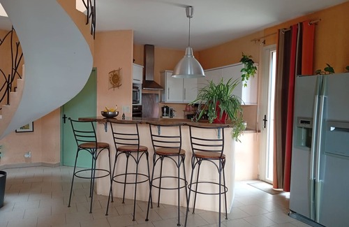 Arles Villa | Amplio y funcional casa de arquitecto en el corazón de la Provenza
