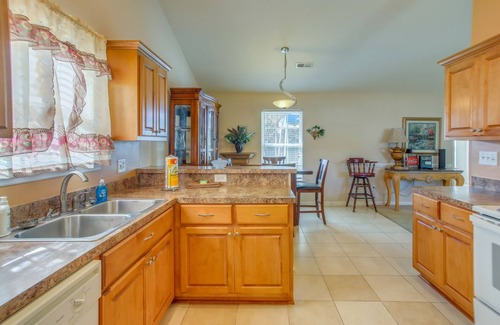 Conway Casa | Conway Vacation Rental: 19 Mi to Myrtle Beach!