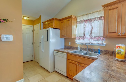Conway Casa | Conway Vacation Rental: 19 Mi to Myrtle Beach!