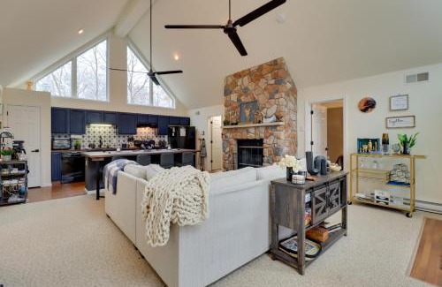 Albrightsville Casa | Conways Cabin Poconos Getaway with Game Room!