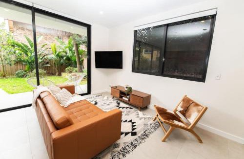 Coogee Apartamento | Coogee Coastal Retreat #1 - Bright, Modern & Pet Friendly
