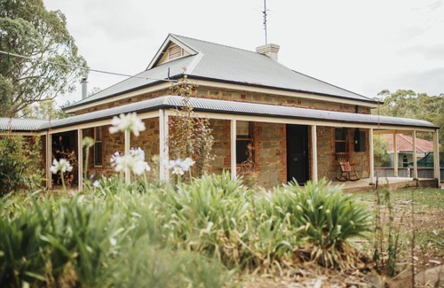 Clare Casa | Cooke Cottage