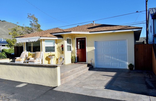Shell Beach Casa | 'Cottage de Cookie' Familia Beach House