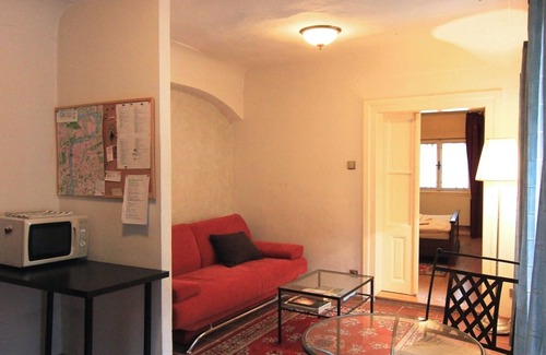 Mala Strana Apartamento | Cool 1 Bedroom Prokopska Apartment in Mala Strana