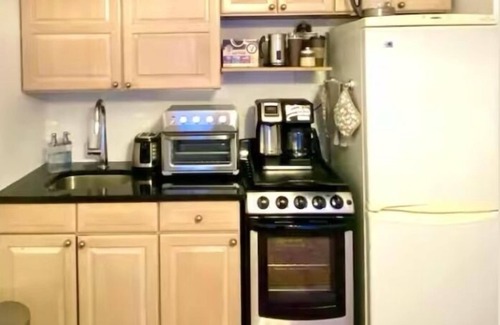 East Village Apartamento | Cool apartment in vibrant NYC neighborhood