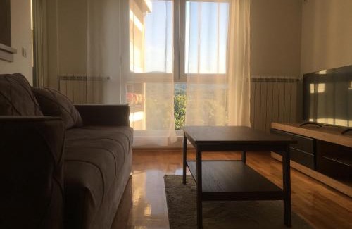 Cacak Apartamento | Cool Apartments with FREE PARKING
