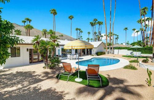Indian Canyon Casa | Cool Camino - Meredith Lodging