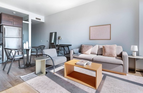 Downtown San Francisco Apartamento | Cool Hayes Valley 1BR w/ Pool, Gym, Spa, Pet Area & W/D