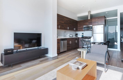 Downtown San Francisco Apartamento | Cool Hayes Valley 1BR w/ Pool, Gym, Spa, Pet Area & W/D