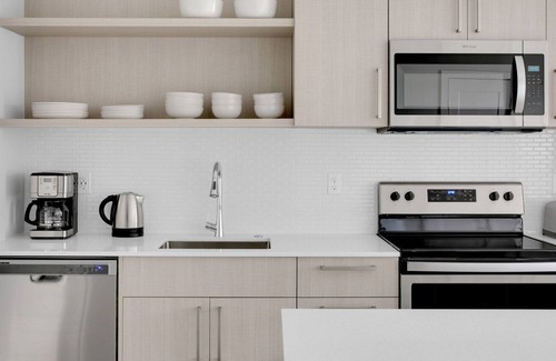 Forest Hills - Woodbourne Apartamento | Cool Jamaica Plain 1BR w/ Gym & W/D, near Orange Line, by Blueground