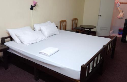 Bacoor City Complejo | Cool Martin Family Hotel and Resort