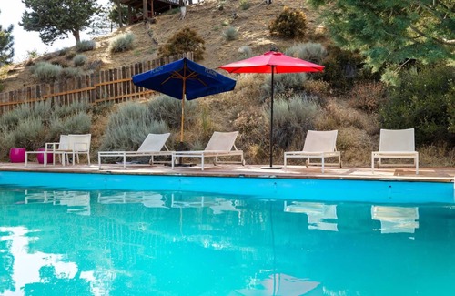 Leona Valley Alquiler De RV | Cool Mini Glamping Pod in private campground with STARLINK WiFi in Leona Valley