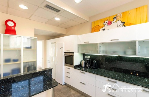 Vallpineda Villa | Villa Giovanna