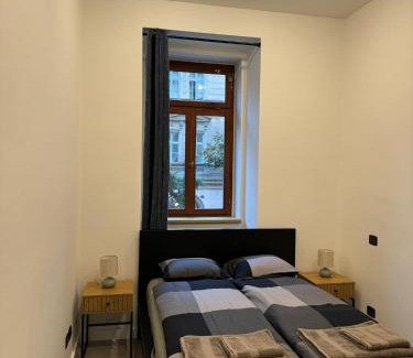 Karlin Apartamento | Cool Vitkova apartment with balcony