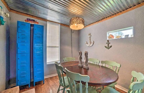 Rockport Casa | Copano Bay Cottage w/Private Dock & Kayaks!