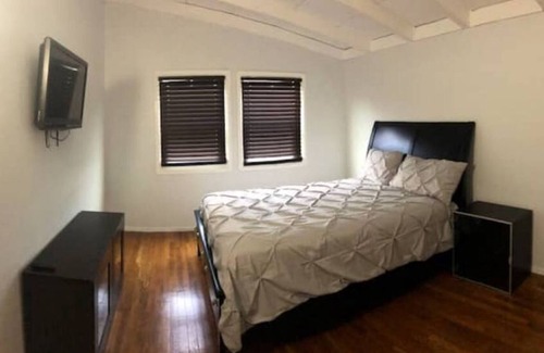 Ridgecrest Casa | Copper house