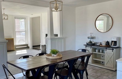 Prairie Du Chien Casa | Copper Roof Cottage