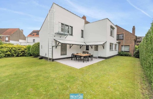 Sint-Andries Casa | Coppietershof-home with garden in historic Bruges