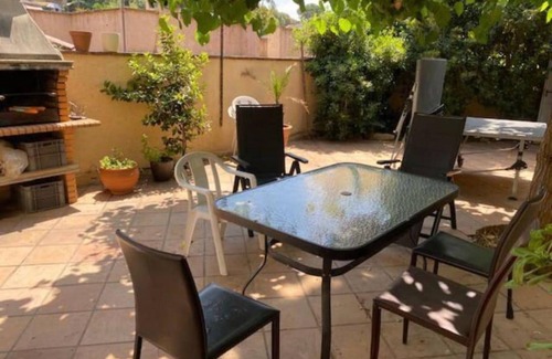 Sant Cugat del Valles Apartamento | COQUETO APTO. EN LA FLORESTA, a solo 12 kms. de Barcelona capital, 2 personas.