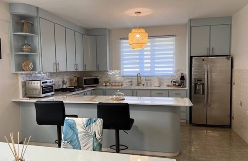 Hato Abajo Apartamento | Coqui Town, Un Oasis Tropical