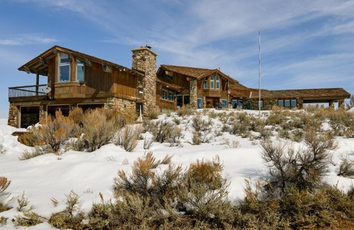 Cora Casa | Cora Home with Mountain Views - Fishing On-Site!