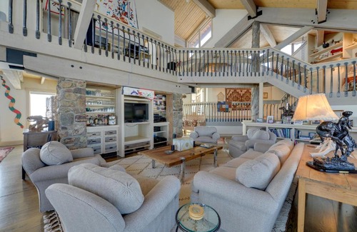 Cora Casa | Cora Home with Mountain Views - Fishing On-Site!