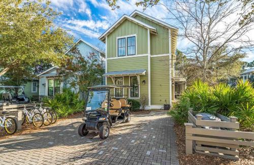 Watercolor Casa | Coral Cottage