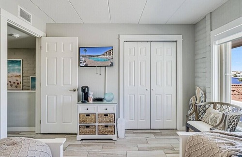 Shibui Sands Condominio | Coral Haven - Gulf Front Condo with beach views and boardwalk to beach