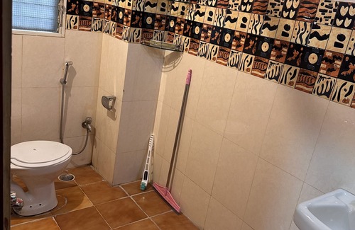 Pune Apartamento | Coral : Private Studio near Osho in Koregaon Park. WiFi Smart Tv Kitchenette