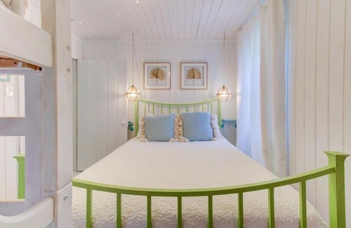 Wilmington Beach Villa | Drinks on deck, 5 minute walk to the beach, Pets Welcome! Sleeps 6