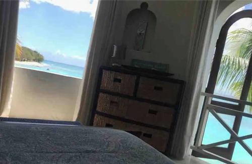 Prospect Apartamento | Coralita Unit 2 - Oceanview Villa Apartment - Direct Beach Access