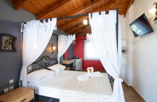 Elafonisos Casa | Coralli Rooms & Restaurant