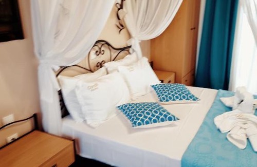 Elafonisos Casa | Coralli Rooms & Restaurant