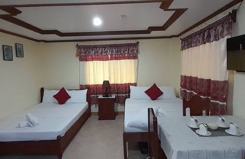 Aklan Province Apartamento | CORALYN'S PLACE FAMILY of 4 with private toilet and kitchenette