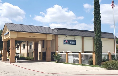 New Braunfels Hotel | Coratel Inn & Suites By Jasper New Braunfels IH-35 EXT 189- 2 Queen Bed NS