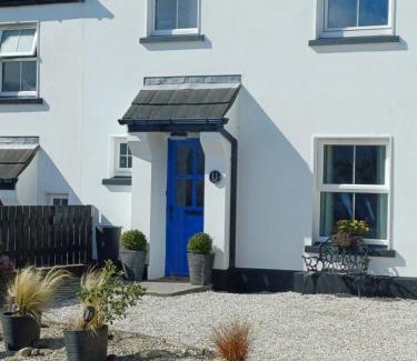 Ardara Casa | Corby house & cabin