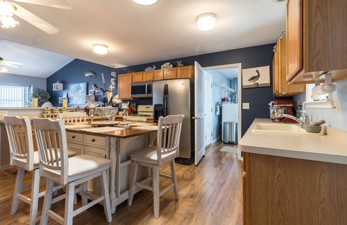 Lower Township Casa | Cormorant Beach House minutes from the cape may beaches Dog allowed max2 no Cats