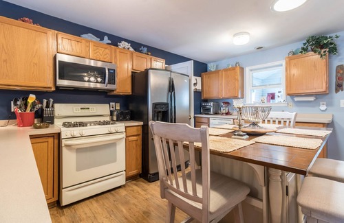 Lower Township Casa | Cormorant Beach House minutes from the cape may beaches Dog allowed max2 no Cats